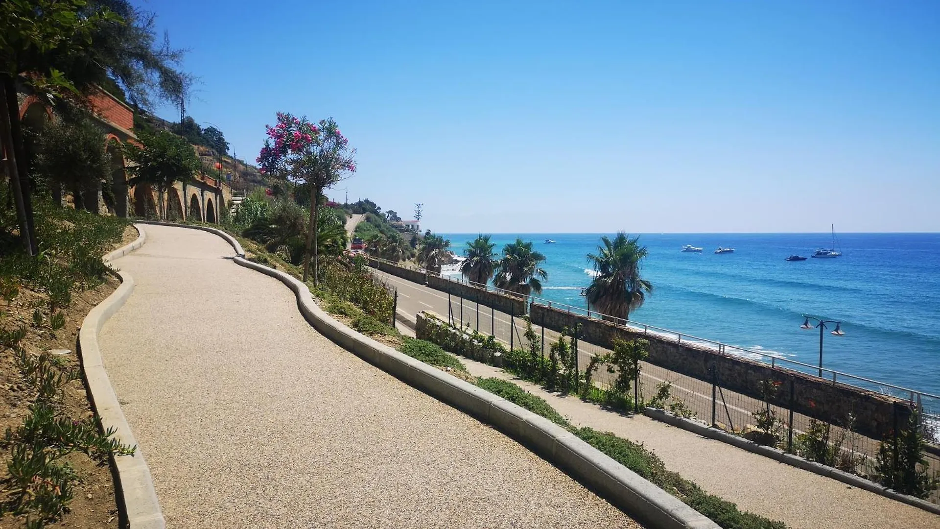 アパート サンレモLa Terrazza Sul Mare Da Meryアパートメント